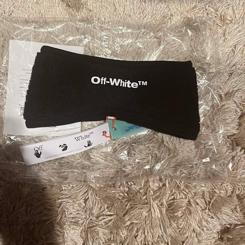 NWT Off White Ear Warmer